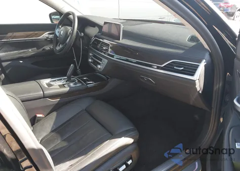 2020 BMW 740I xDrive из США, поврежденный, VIN WBA7T4C06LCD44640